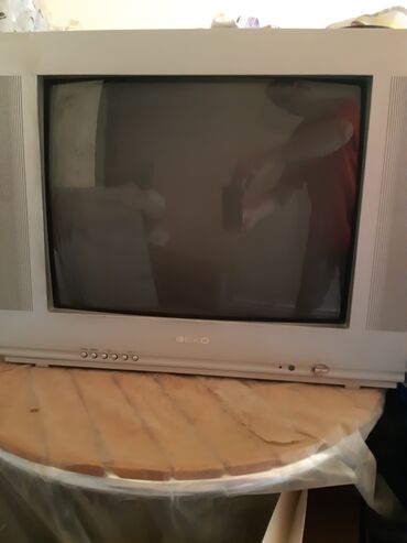 Pultlar: Televizor Beko