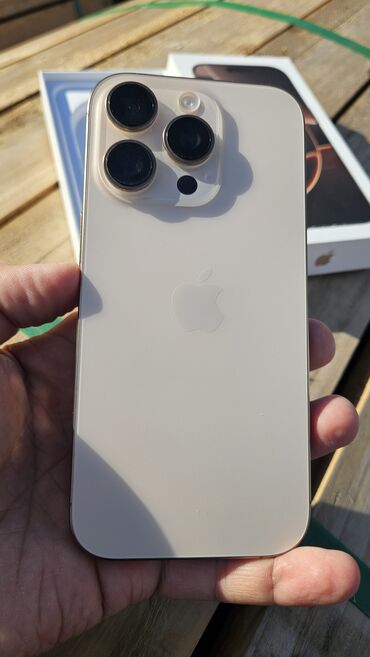 айфон 14 в рассрочку: IPhone 16 Pro, Колдонулган, 256 ГБ, Desert Titanium, Коргоочу айнек, 93 %