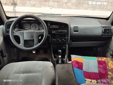 Volkswagen: Volkswagen Passat: 1988 г., 1.8 л, Механика, Газ, Седан — 9