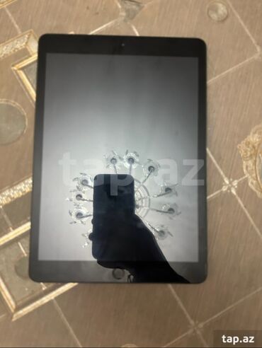 Apple iPad: Ipad 8 2020, 32 gb whatsappa yazin