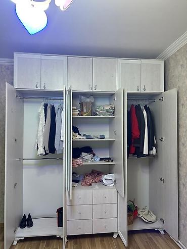 Digər mebel: Dolab. Satılır 260 azn. 220*265 ölçüsünde. Ünvan 3cü mkr(SemaG) — 1
