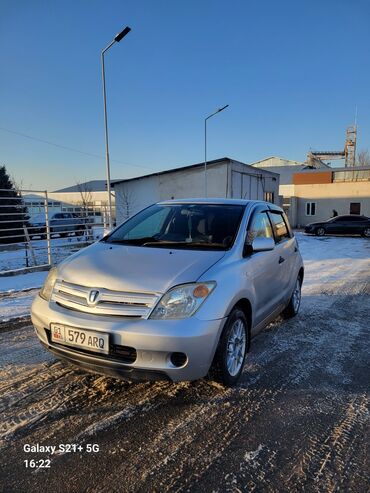 Toyota: Toyota ist: 2003 г., 1.3 л, Автомат, Бензин, Хэтчбэк