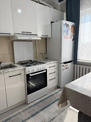 105: Продаётся 2-комнатная квартира 🏡 📍 Бишкек, Аламедин-1, рядом с рынком — 8