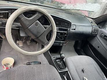 Volkswagen: Volkswagen Passat: 1989 г., 1.8 л — 9