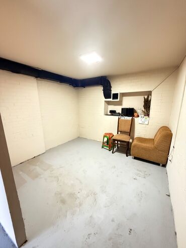 Digər kommersiya daşınmaz əmlakı: Obyekt icarəyə verilir. Ofis, dərzi, anbar, bərbərxana və s. sahələrə — 2