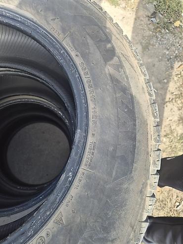 Шины: Зимние шины Bridgestone Blizzak DM-V2 (комплект 4 шт.) - Размер — 2
