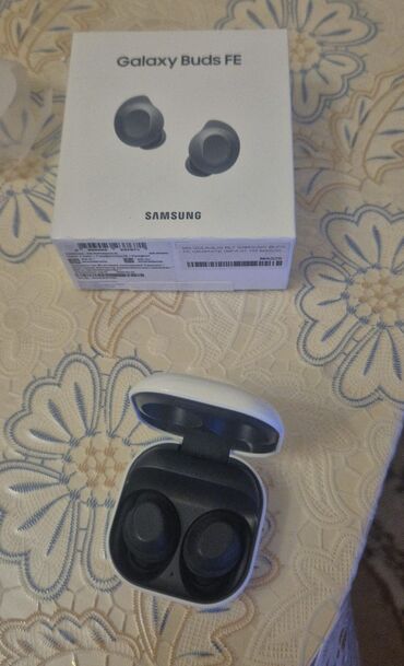 qulaqciq qiymetleri: Original Samsung Buds Live FE Bluetooth qulaqcıq. Yenidir. Telefonun