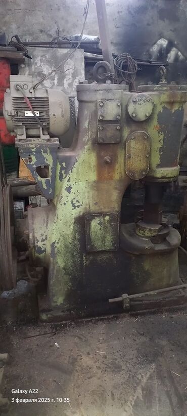 Payalniklər, lehim aparatları: Sənaye hava çəkici (pnevmatik zərbə çəkici) - Ağır döymə və