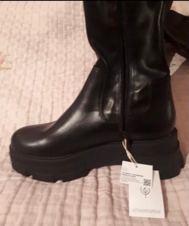 Çəkmələr: Uzunboğaz, Ölçü: 39, rəng - Qara, Yeni -da lalafo.az — 9 Çəkmələr: Uzunboğaz, Ölçü: 39, rəng - Qara, Yeni — 9