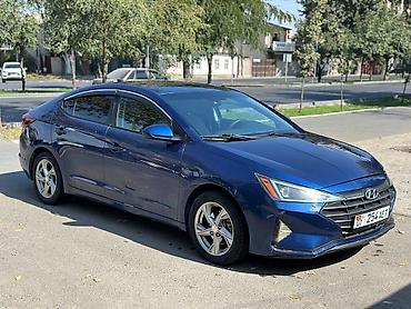 Hyundai Elantra: 2020 г., 2 л, Автомат, Бензин, Седан