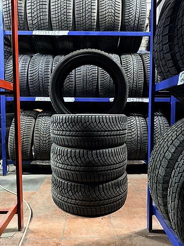 Kumho WinterCraft WP72 — комплект зимних шин - Размер: 225/40 R18 -