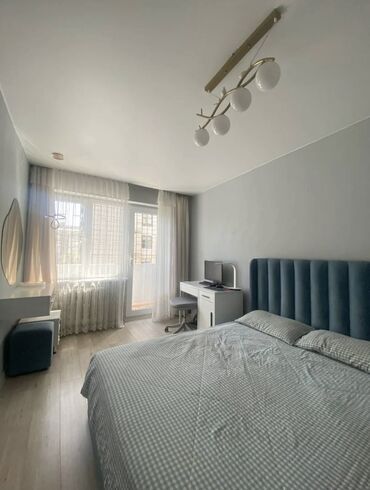 продается квартира новопавловка: 2 бөлмө, 50 кв. м, Жеке план, 3 кабат, Дизайнердик ремонт