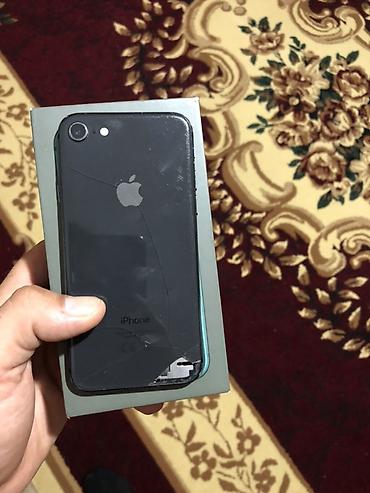 iphone 11pro: IPhone 8, Qara, Qırıq — 3