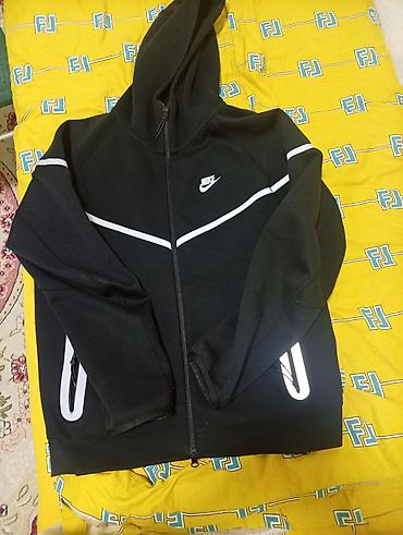 Толстовка Nike с капюшоном и молнией по всей длине. - Цвет: черный с