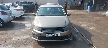 70 сом: Volkswagen Polo: 2018 г., 1.6 л, Кол менен иштөөчү, Бензин, Седан — 1