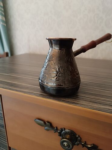 купить шкаф для папок в офис: Турка (джезва) медная с гравировкой - Материал: медь - Дно с клеймом