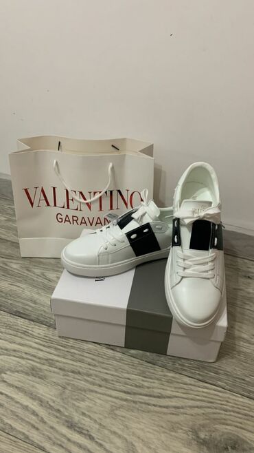 Туфли: Мужские туфли, 43, Valentino, Новый, цвет - Белый, Самовывоз, Платная доставка