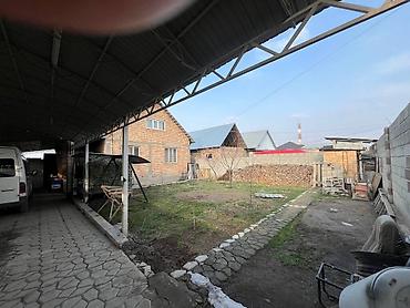 Продажа коттеджей и домов: Адрес: Ж/М Ак-ордо 3 ул.Таш-рабат Сотых: 4 Кв.метр: 10*10 Документ  — 2