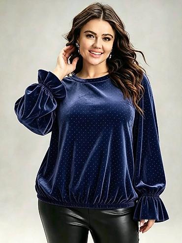 pull and bear dukserice: 08. Bluza za punije
2XL 3XL 4XL 
2.500 dinara H — 3