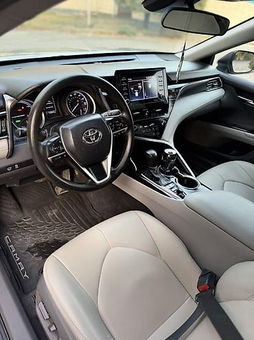 prius s: Toyota Camry: 2021 г., 2.5 л, Автомат, Гибрид, Седан — 7