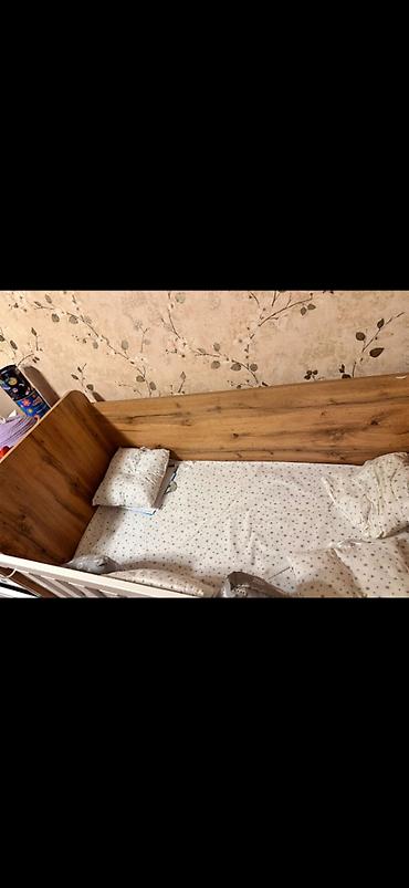 Beşiklər: Ustunde matras ve dowekceler verilir. Hec bir yerinde cizigi bele — 2