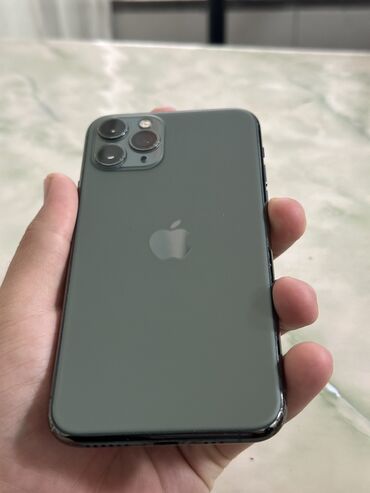 Apple iPhone: IPhone 11 Pro, Б/у, 64 ГБ, Зарядное устройство, 71 %
