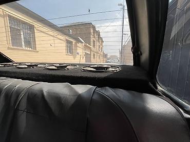 tap az vaz 2107: VAZ 2115 avtomobili, gümüşü rəngdə sedan kuzovlu modeldir. Şəkillərdə — 10