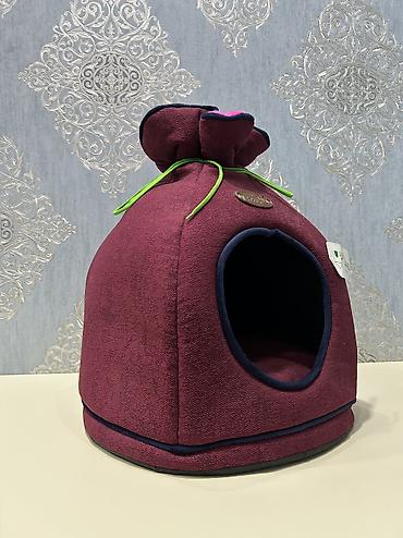 it ucun yuva: Ev heyvanları üçün qapalı yataq/evi - Rəng: Tünd bordo (kənarları — 1