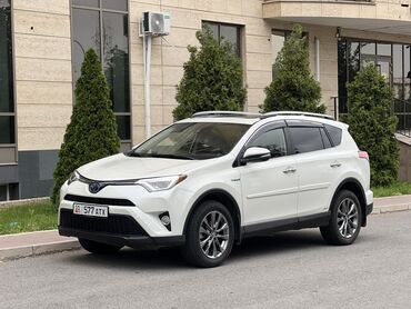 Toyota: Toyota RAV4: 2018 г., 2.5 л, Вариатор, Гибрид, Кроссовер