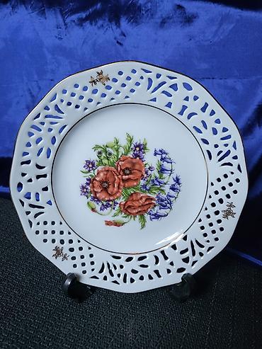 Ostali kućni dekor: Dekorativni tanjir Schummann Zapadna Nemacka 1981g+ Porcelanski — 1