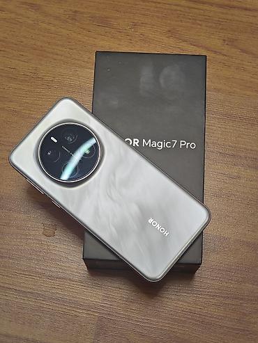 honor 500 pro: Honor Magic 7 Pro, Б/у, 256 ГБ, цвет - Серебристый, 2 SIM — 1