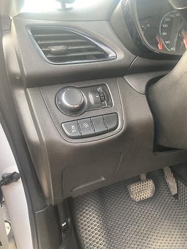 машина россия номер: Chevrolet Spark: 2017 г., 1 л, Автомат, Бензин, Хэтчбэк — 7