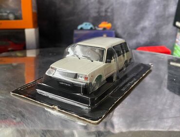 Avtomobil modelləri: Коллекционная модель lada vaz2104 white 1984 deagostini scale 1:43 — 2