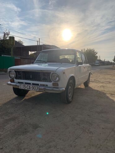 VAZ (LADA): VAZ (LADA) 2111: 1.5 l | 1980 il 27000 km Sedan