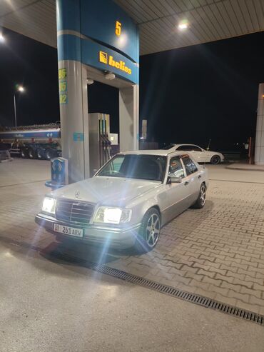 мерседес 120: Mercedes-Benz E-Class: 1994 г., 3.2 л, Механика, Бензин, Седан