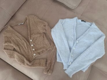 krujevalı qadın xalatları: Ikisi birlikde 20azn. Yenidir her ikisi 1defe bele geyinilmeyib