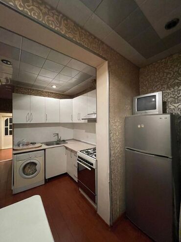 Uzunmüddətli kirayə mənzillər: Memar əcəmi metrosu,Nənəmin təndirinin yanında,5 mərtəbənin,2-ci — 4