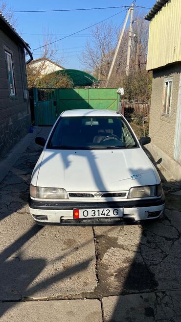 арзан машина талас: Nissan Sunny: 1993 г., Седан