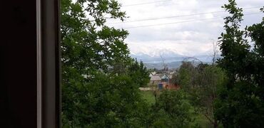срочно продам квартиру в баку: 4 комнаты, 97 м², 3 этаж, Косметический ремонт