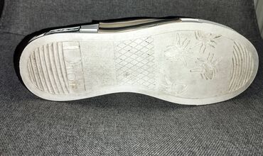 Women's Sneakers and athletic shoes: 37.5 na lalafo.rs — 15 Women's Sneakers and athletic shoes: 37.5 — 15