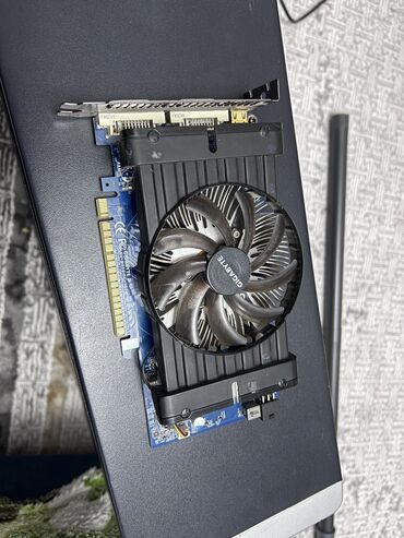 Видеокарты: Видеокарта, Gigabyte, GeForce GTX, 2 ГБ, Для ПК