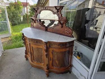 Stilske komode: Odlicno stanje dobro ocuvano. Duzina 160 cm Dubina 70 cm Visina 170 cm na lalafo.rs — 14 Stilske komode: Odlicno stanje dobro ocuvano. Duzina 160 cm Dubina 70 cm Visina 170 cm — 14