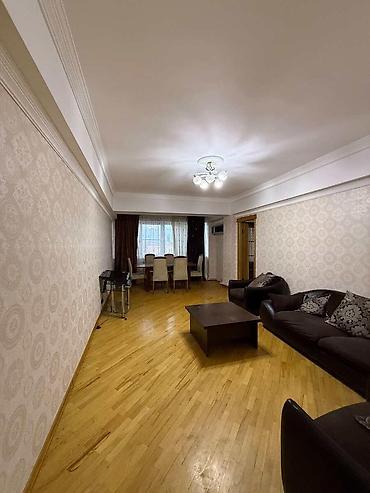 3 korona: İcarəyə verilir 3 otaqlı köhnə tikili 72 m², Gənclik m. 950 AZN/ay 3 — 8