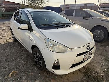 формула запчасти ош: Toyota Prius C: 2013 г., 1.5 л, Вариатор, Хэтчбэк — 1