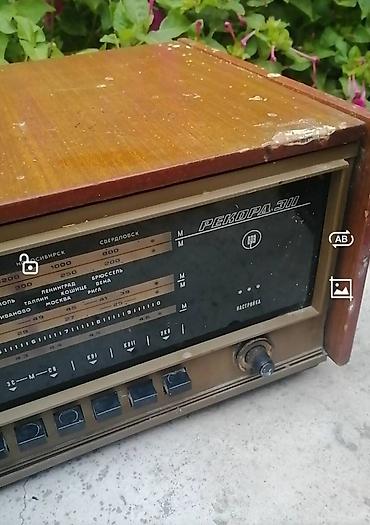 gramofon: Salam belə retro gramafonlar var. Podvalda qalıb uzun müddətdir — 1