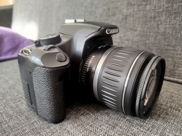 напольный вентилятор с водяным охлаждением: Зеркальная камера Canon EOS 400D в черном корпусе. В комплекте идет