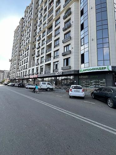 один: Сдается коммерческое помещение площадью 109 кв. м. - Первый этаж — 5