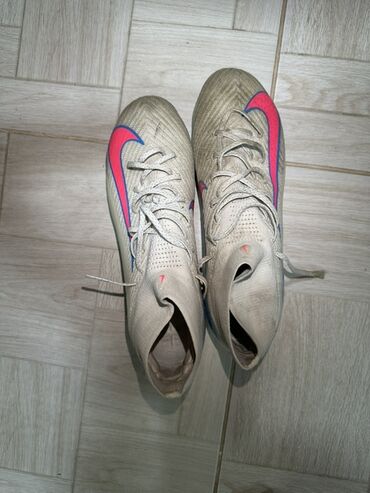 футбольный бутс: Мужские кроссовки, 43, Nike, Б/у