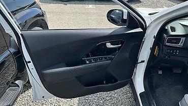 киа нира: Kia Niro: 2018 г., 1.6 л, Автомат, Гибрид, Кроссовер — 7