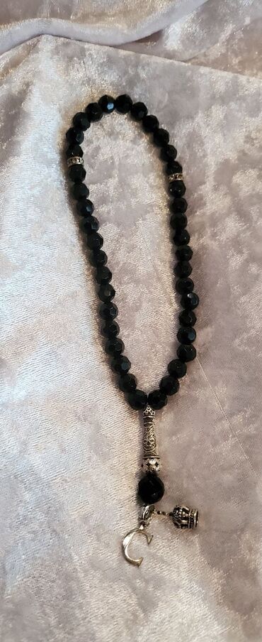 Təsbehlər: Təsbehlər
Qiymetler ferqlidir — 12